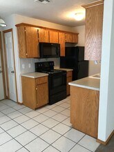 1214 NW Arlington Ave in Lawton, OK - Building Photo - Building Photo