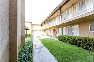 Sugar Hill Apartments in Redondo Beach, CA - Building Photo - Building Photo