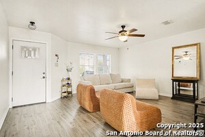 3551 Sage Dr in San Antonio, TX - Foto de edificio - Building Photo