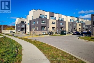 1127 Cooke Blvd. in Burlington, ON - Building Photo - Building Photo