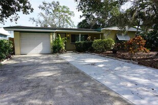 9101 3rd St N, Unit 2901 in St. Petersburg, FL - Building Photo