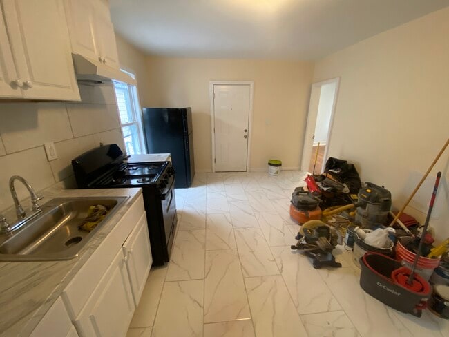 450 Poplar St in Bridgeport, CT - Building Photo - Building Photo