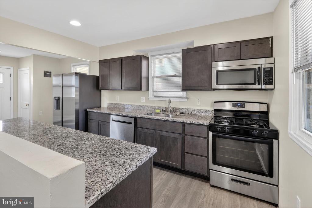 3666 Clifmar Rd in Windsor Mill, MD - Building Photo