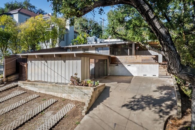 Updated Mid-Century Home in Picturesque Woodland Hills in Los Angeles, CA - Building Photo - Building Photo