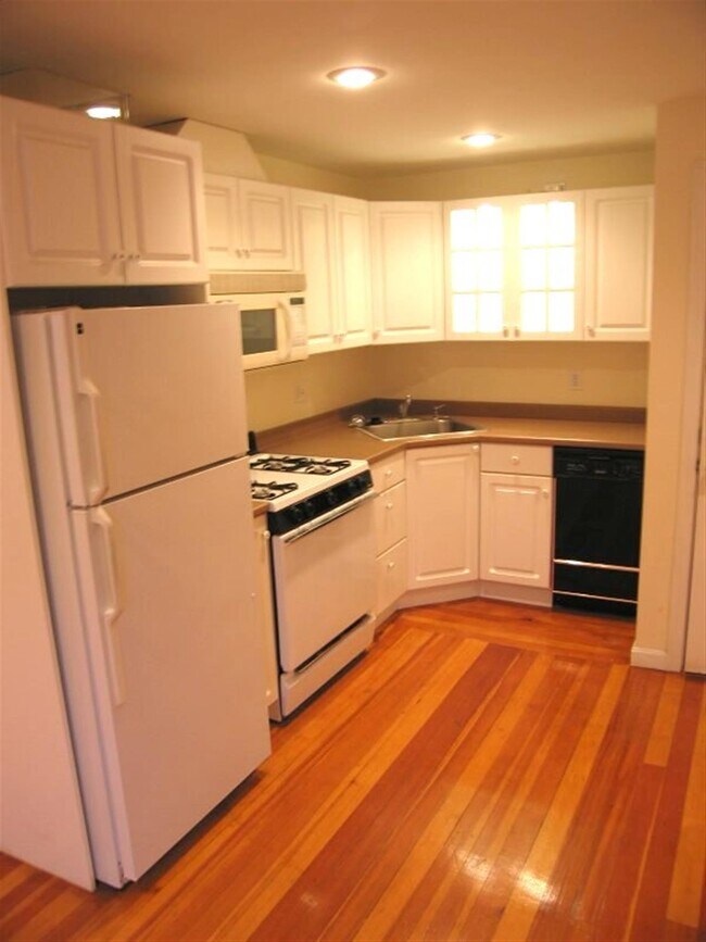 7 Locke St Apartments and Nearby Cambridge Apartments For Rent