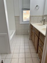 11 N Warner Ave in Bryn Mawr, PA - Foto de edificio - Building Photo