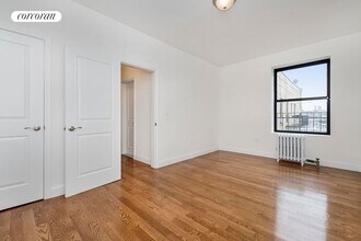 61-09 39th Avenue H6 in Queens, NY - Building Photo - Building Photo