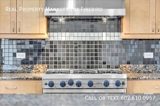 7297 N Scottsdale Rd in Paradise Valley, AZ - Building Photo - Building Photo