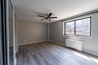 8601 Manchester Rd, Unit 321 in Silver Spring, MD - Foto de edificio - Building Photo