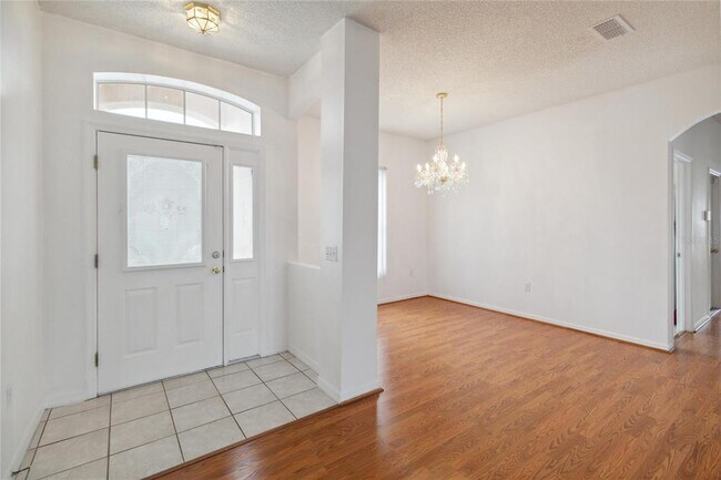 325 Azincourt Ln in Kissimmee, FL - Building Photo - Building Photo