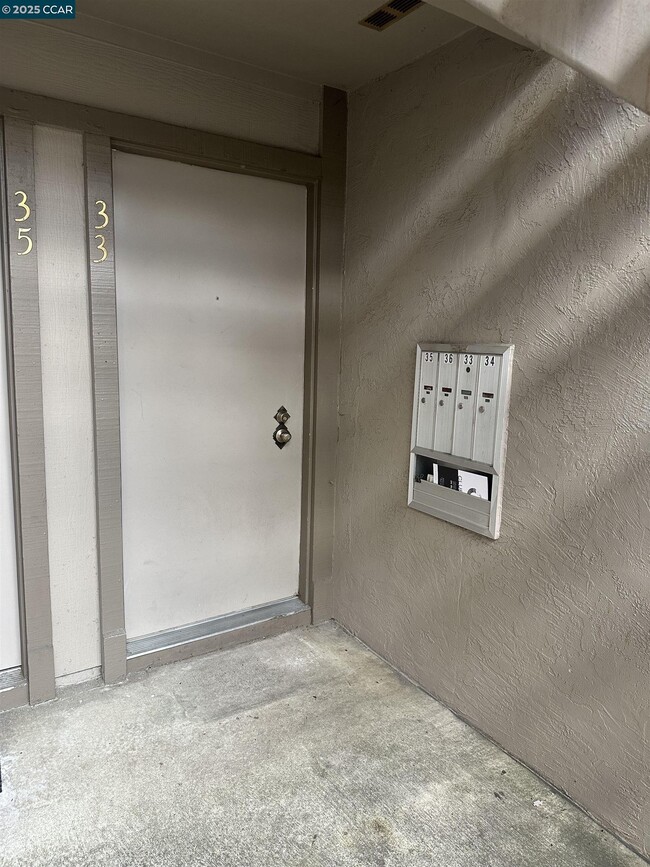 property at 100 Kinross Dr