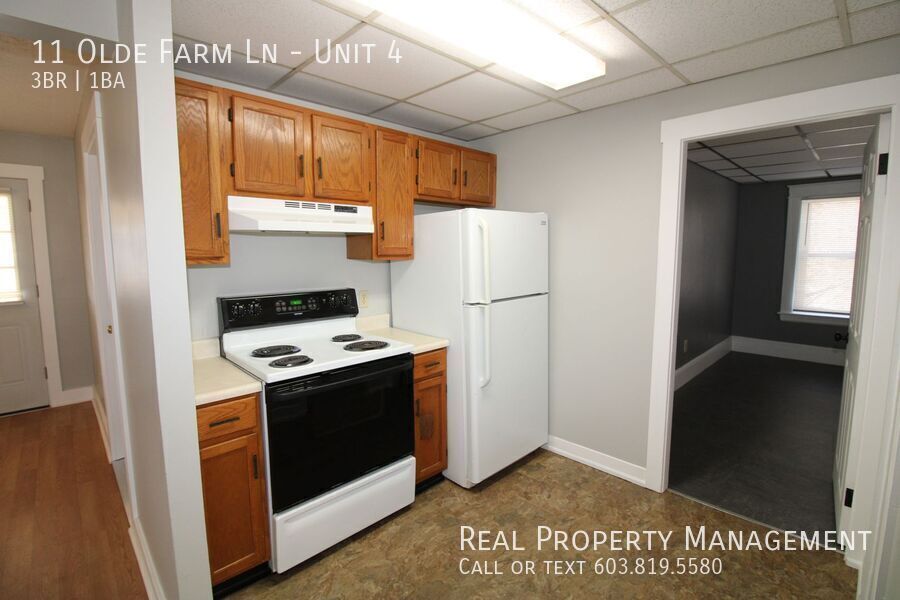 11 Olde Farm Ln in Rochester, NH - Building Photo