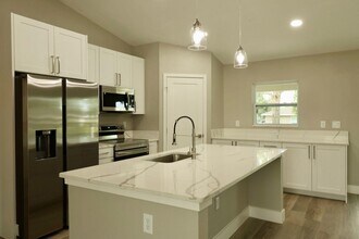 194 Malauka Run in Ocklawaha, FL - Building Photo - Building Photo