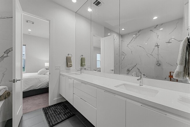 property at 5854 E Post Oak Ln