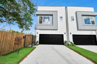 505 Middle St in Houston, TX - Building Photo