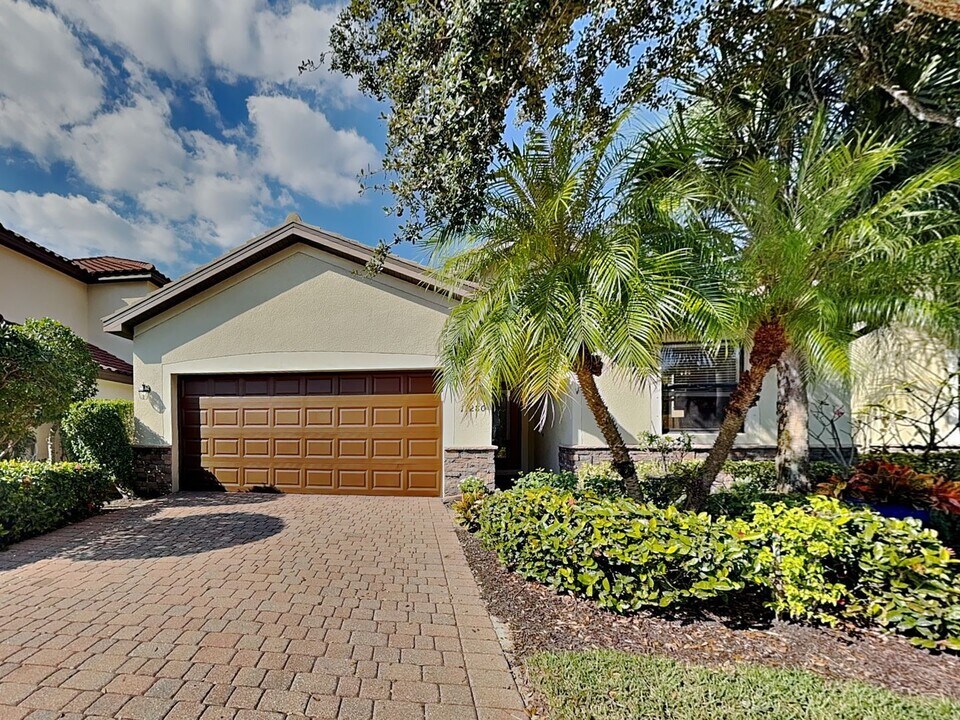 11280 Reflection Isles Blvd in Ft. Myers, FL - Building Photo