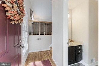 12165 Abbey Glen Ct in Woodbridge, VA - Building Photo - Building Photo