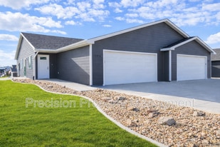 578 Westwind Rd in Box Elder, SD - Building Photo