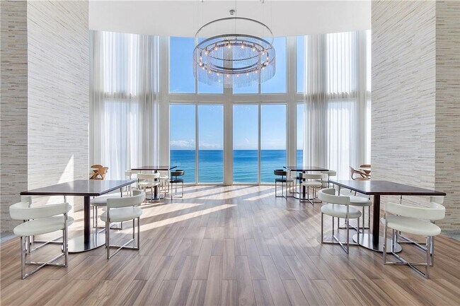 16001 Collins Ave, Unit 1604 in Sunny Isles Beach, FL - Building Photo - Building Photo