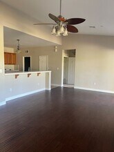 11916 Grecian Laurel St in Bakersfield, CA - Building Photo - Building Photo