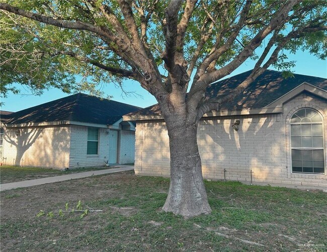 1511 Nassau St-Unit -3 in Edinburg, TX - Building Photo - Building Photo
