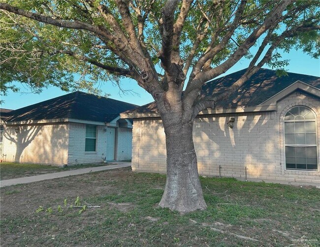 1511 Nassau St in Edinburg, TX - Foto de edificio - Building Photo