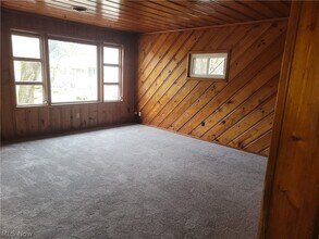 1237 Overbrook Dr in Kent, OH - Building Photo - Building Photo