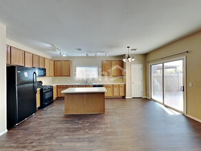 6976 S Martlet Dr in Tucson, AZ - Building Photo - Building Photo