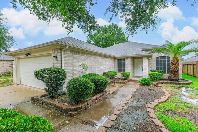 19619 Adelaide Meadows Ct