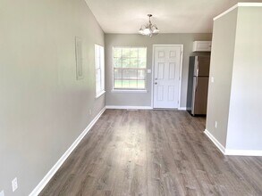 208 State Line Rd in Clarksville, TN - Building Photo - Building Photo