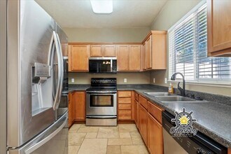 5556 Geronimo Way in West Jordan, UT - Building Photo - Building Photo