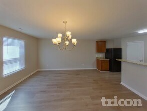 3204 Dizzy Dean Dr in Murfreesboro, TN - Foto de edificio - Building Photo