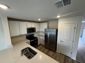 8381 Gower Trl in Wildwood, FL - Building Photo - Building Photo