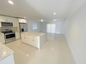 14620 SW 104th Ave, Unit 1053 in Miami, FL - Building Photo - Building Photo