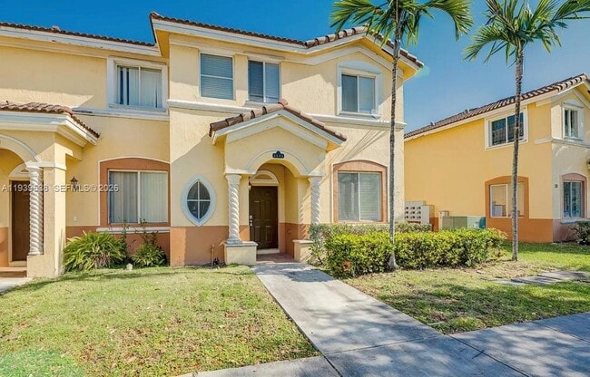 property at 1441 SE 24th Ct