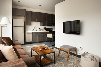 333 W State St in Milwaukee, WI - Building Photo - Building Photo