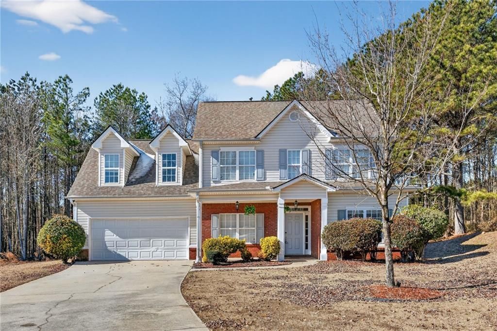 1136 Mason Lee Ave SE in Loganville, GA - Building Photo