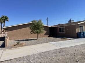 2332 N Kiowa Blvd in Lake Havasu City, AZ - Building Photo - Building Photo