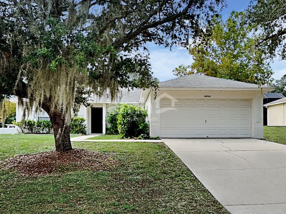 10717 Siena Dr in Clermont, FL - Foto de edificio