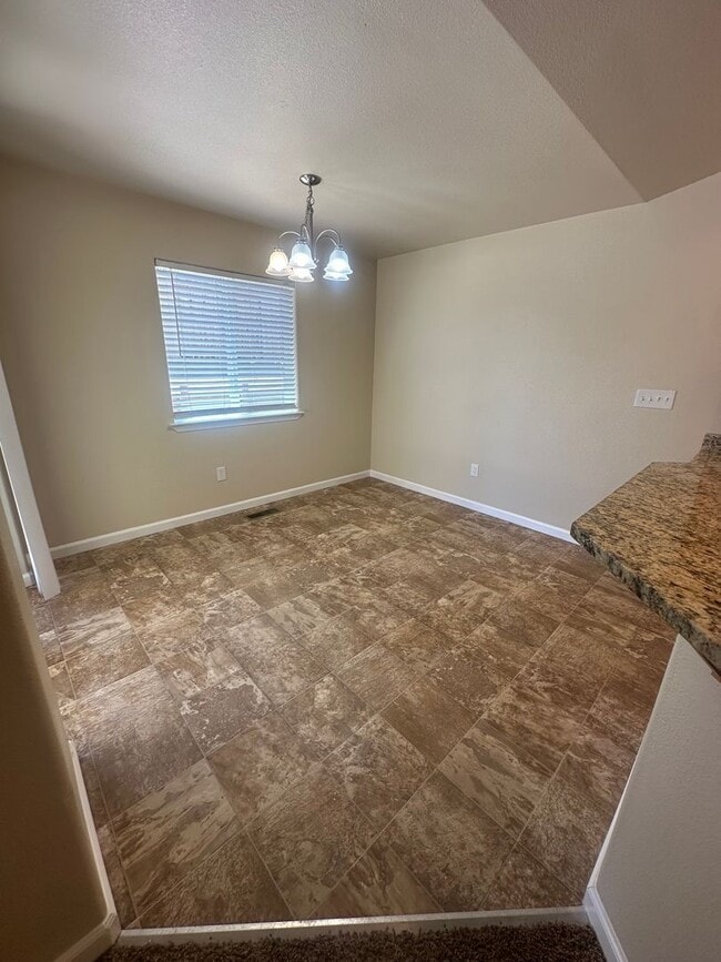 1831 Hickory Ln in Fernley, NV - Building Photo - Building Photo