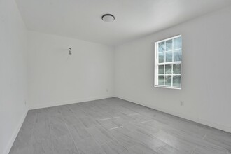 2215 Pratt St in Memphis, TN - Building Photo - Building Photo