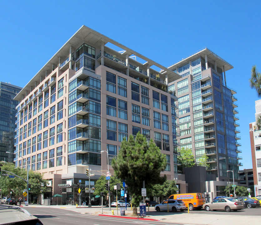 LUMA South in Los Angeles, CA - Foto de edificio
