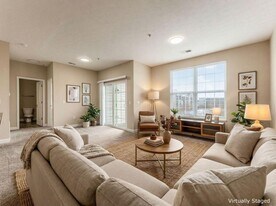 5187 Foxtail Pine St in Dublin, OH - Building Photo