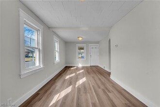 19880 Tyronne Ave in Euclid, OH - Building Photo - Building Photo