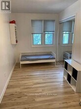 54 Cottonwood Crescent in London, ON - Building Photo - Building Photo