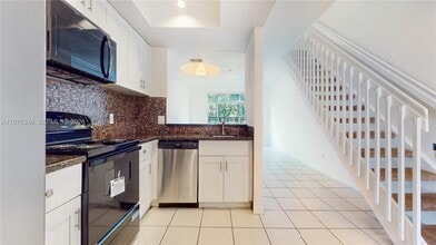 765 SW 148th Ave in Davie, FL - Building Photo - Building Photo