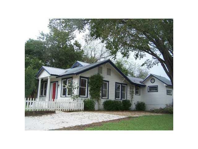 property at 1611 Cedar St