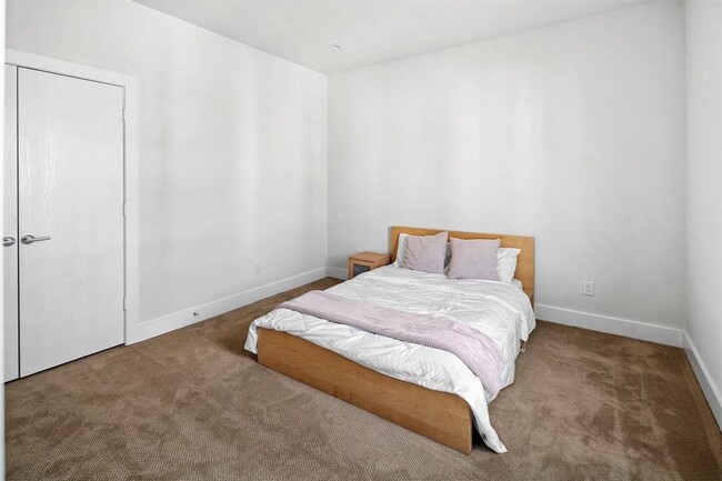 property at 5511 Paraiso Pl