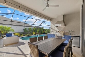 2028 Woodleaf Hammock Ct in Bradenton, FL - Building Photo - Building Photo