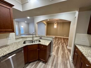 3038 Massey Rd, Unit 302 in Vestavia Hills, AL - Building Photo - Building Photo